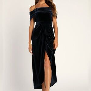 EUC Lulu’s “I'm Enchanted” Navy Blue Velvet Off-the-Shoulder Maxi Dress XL